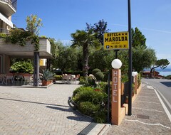 Hotel Marolda (Sirmione, Italija)