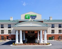Holiday Inn Express Hotel & Suites Greensboro-East, an IHG Hotel (Greensboro, USA)