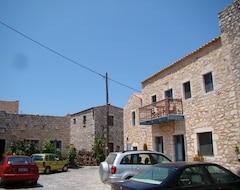 Khách sạn Hotel Petrounis (Areopoli, Hy Lạp)