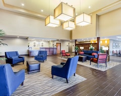 Hotel Comfort Suites Marietta-Parkersburg (Marietta, USA)
