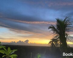 Nhà trọ Tropical Hideaway On Mango Farm Overlooking Sierra Mountains (General Tinio, Philippines)