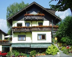 Khách sạn Staats (Obervellach, Áo)