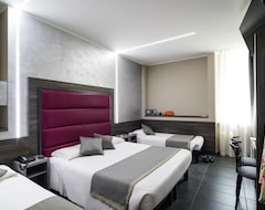 Hotel Serena (Milan, Italy)