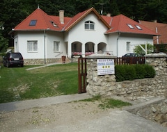 Hotelli Hudi-lak Vendeghaz (Háromhuta, Unkari)