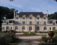 Hotel Château De La Chaussée (Brain-sur-Allonnes, Francie)