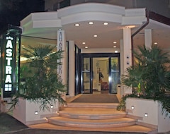 Khách sạn Hotel Astra (Riccione, Ý)