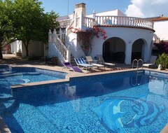 Toàn bộ căn nhà/căn hộ 8 Bedrooms, Full A/C, 2 Swimming Pools, Grill, Bbq, Ping-Pong (Las Tres Calas, Tây Ban Nha)