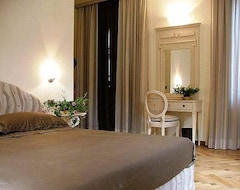 Hotel Langa In (Cortemilia, İtalya)
