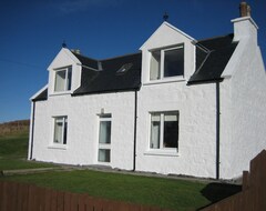 Tüm Ev/Apart Daire Cosy cottage near Portree & in mid-Skye. Family-friendly and sleeps 5. Wi-Fi (Uig, Birleşik Krallık)