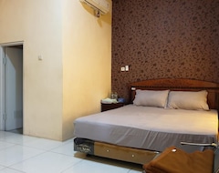 OYO 2708 Hotel Kemuning Syariah (Pamekasan, Indonezija)