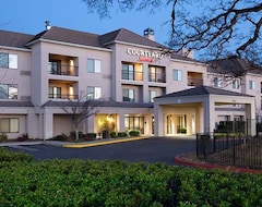 Khách sạn Courtyard By Marriott Roseville (Roseville, Hoa Kỳ)