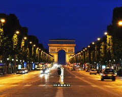 Khách sạn Kleber Tour Eiffel Champs Elysées (Paris, Pháp)