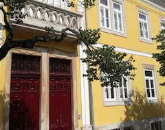 Otel Studio 21 - Historical Center - Superior Double Or Twin Studio With Balcony. (Coimbra, Portekiz)