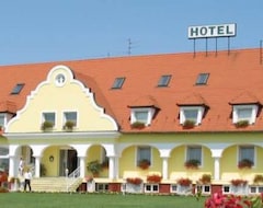 Barokk Hotel (Hegyeshalom, Hungría)