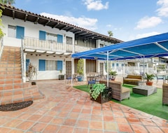 Hotel Mykonos Desert Suites (Palm Springs, USA)