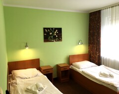 Hotel 3 (Swarzedz, Polonia)