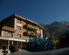 Hotel Corvatsch (St. Moritz, İsviçre)