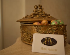 Hotelli Ariston (Piombino, Italia)