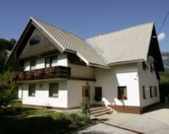 Nhà trọ Apartments & Rooms Preseren (Zasip, Slovenia)
