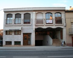 Hotel Picnic (Vilanova de la Barca, Spain)