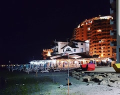 Hotelli Keshtjella (Durrës, Albania)
