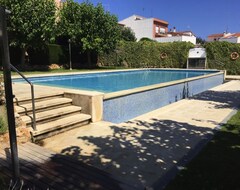 Cijela kuća/apartman Costa Brava- St Feliu De Guixols House With Pool 10 Minutes Walk From The Beach (Sant Feliu de Guíxols, Španjolska)