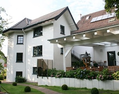 Khách sạn Waldecker Hof (Hiddenhausen, Đức)