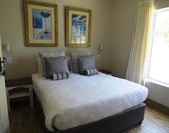 Hotel Jakasa Guesthouse (Hermanus, South Africa)
