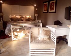 Hotel Terrace House Rivonia (Sandton, South Africa)