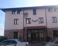 Hotel Santuario Urkiola - Lagunetxea (Deba, Spain)
