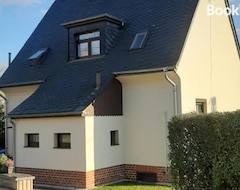Toàn bộ căn nhà/căn hộ Haus Mit Ausblick (Wilkau-Haßlau, Đức)