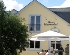 Nhà trọ Haus Mannertal (Üttfeld, Đức)