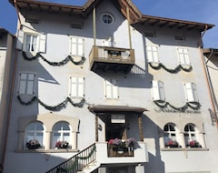 Khách sạn Kaiserkrone Charming Retreat (Dimaro, Ý)