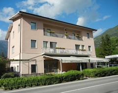 Hotel Miralaghi (Padergnone, Italy)