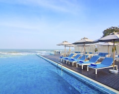 Khách sạn The Rock Hua Hin Beachfront Spa Resort - Sha Plus (Hua Hin, Thái Lan)