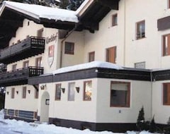 Hotel Karlshof (Saalbach Hinterglemm, Austria)