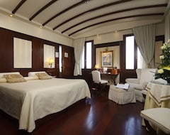 Hotel Bucintoro (Venice, Italy)
