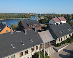 Khách sạn Rowing Hotel (Trakai, Lithuania)