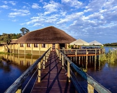 Otel Gondwana Hakusembe River Lodge (Rundu, Nambiya)