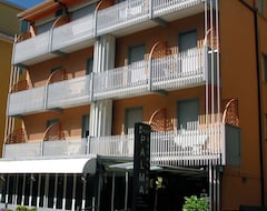 Hotel Palma Benessere (Rimini, Italija)