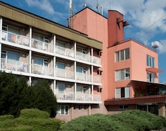 Khách sạn Balneohotel Stryama (Karlovo, Bun-ga-ri)