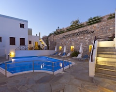 Hotel Reggina's Apartments (Finikas, Grecia)