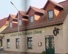 Khách sạn Zum Goldenen Löwen (Mirow, Đức)