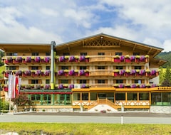 Khách sạn Hotel Barbarahof Saalbach (Saalbach Hinterglemm, Áo)