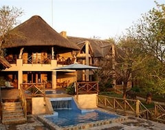 Otel Crocodile Kruger Safari Lodge (Marloth Park, Güney Afrika)
