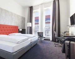 Hotel Check Point 1 (Berlin, Germany)