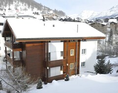 Hotelli Haus Amasaas (Saas Fee, Sveitsi)