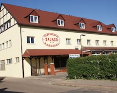 Khách sạn Pomorska Zajazd (Czaplinek, Ba Lan)