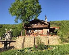 Koko talo/asunto Cabana vanatorului (Râşnov, Romania)