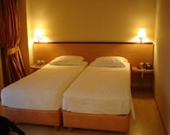 Hotelli Hotel Avra (Faliro, Kreikka)